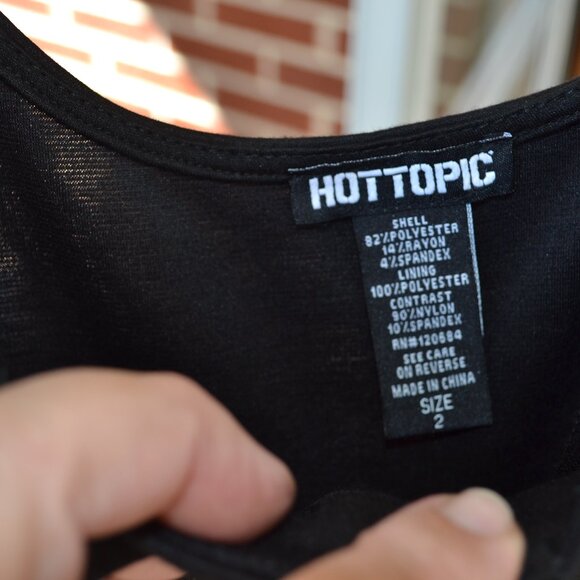 Hot Topic Dress size 2 Maxi Skull Lace Short Lined Lace Front Sleeveless Goth - Picture 4 of 6